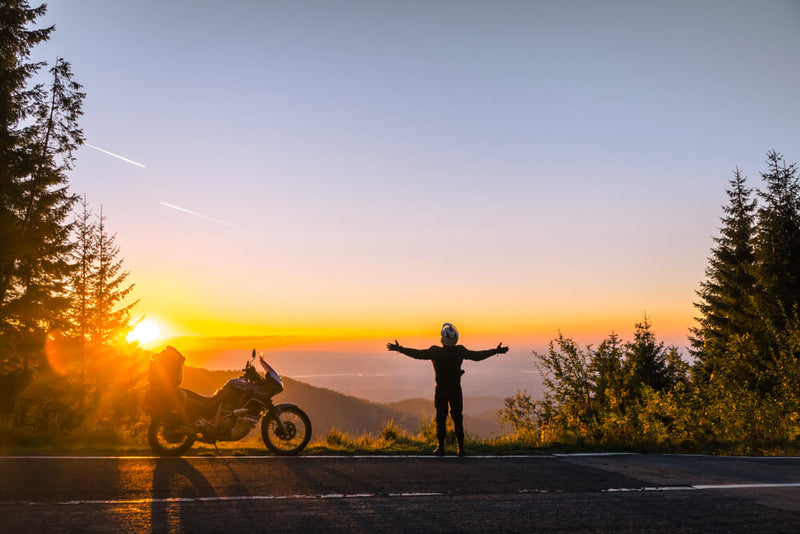 Préparer son premier road trip moto : le guide complet