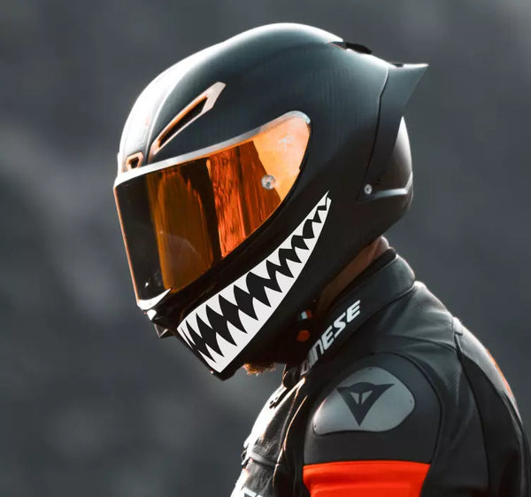Accessoires casque moto : intercom, visière, pinlock... le guide complet 2026